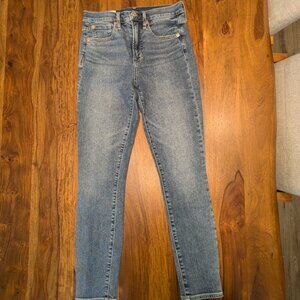 GAP True Skinny High Rise Jean, Size 26/2Reg, Medium Indigo